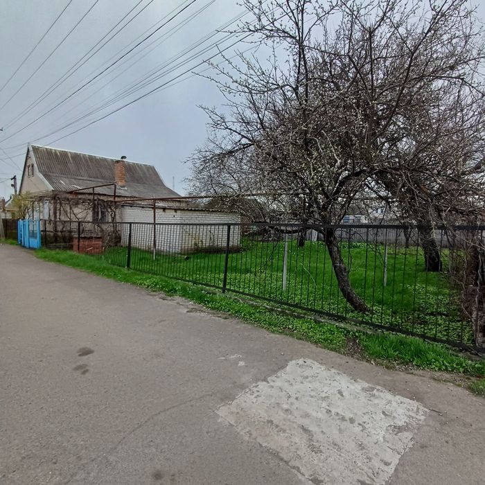 Будинок в центрі смт Софіївка