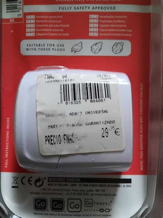 Adaptador internacional de tomada