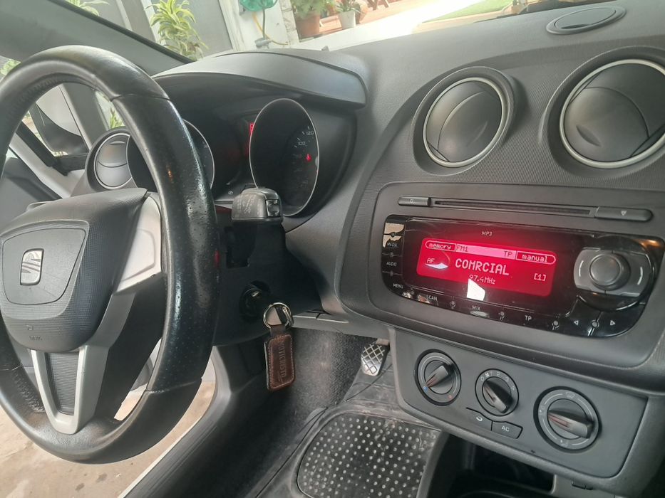 Seat Ibiza 1.4 80 cv