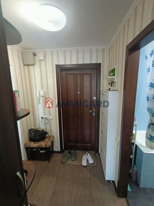 Продам 3шку на космосі! Сертифіка ТАК!
