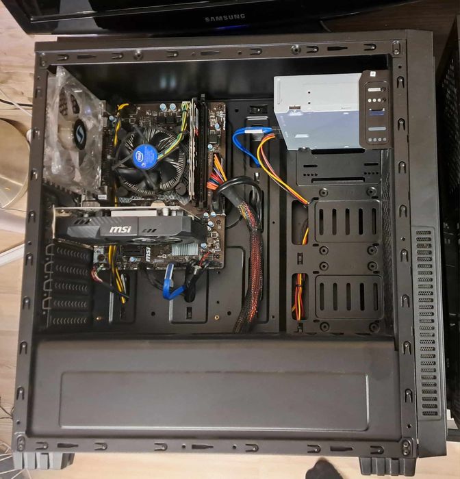 Komputer gamingowy SSD 128GB,  HDD 1TB