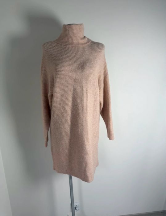 Amisu sukienka damska swetrowa golf oversize miękka casual pudrowy róż rozmiar S