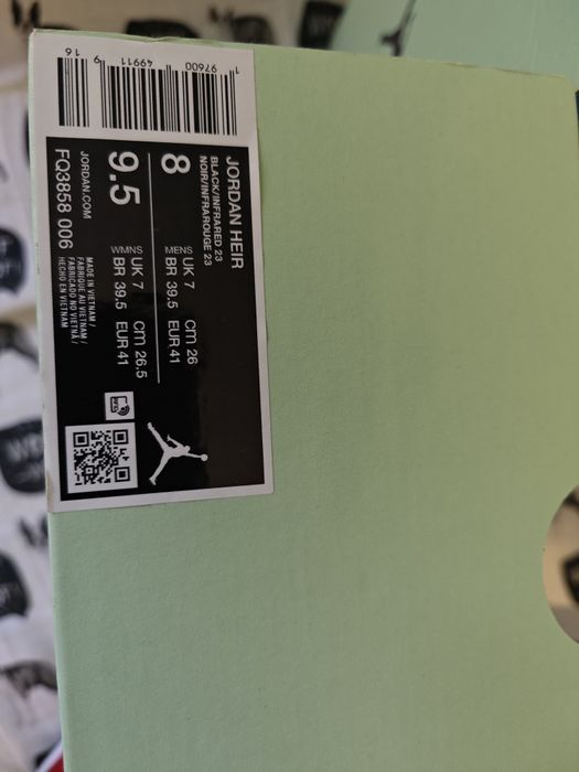 Buty Jordan Heir r. 41