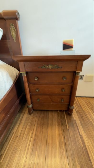Casa Brazão (cama + 2 mesas de cabeceira + camiseiro)