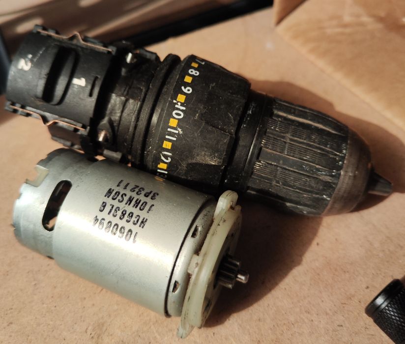 Jcb 12cv silnik i przekladnia.