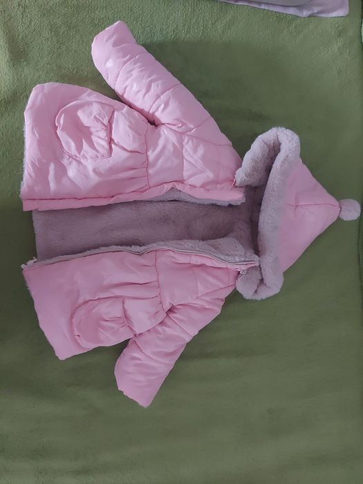 Sprzedam kurtkę dziewczęcą Mayoral rozmiar 86.