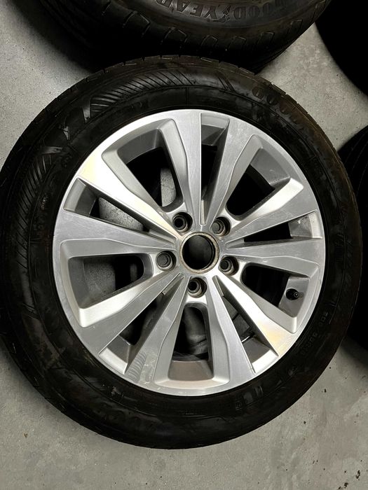 Jantes Volkswagen Golf 7 com 4 pneus novos Goodyear Efficientgrip Performance2 205/55 R16 91 V