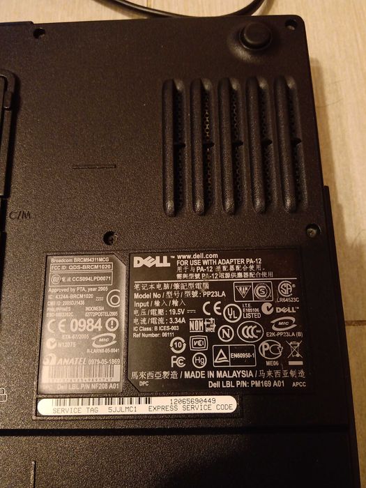 Dell 1501 + zasilacz stan dobry Darmowa Wysyłka
