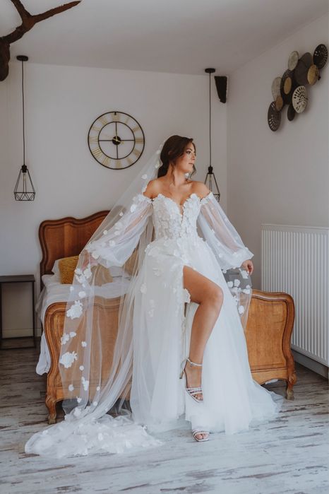 Suknia ślubna Anna Sposa Peresia kwiaty 3d bez welonu