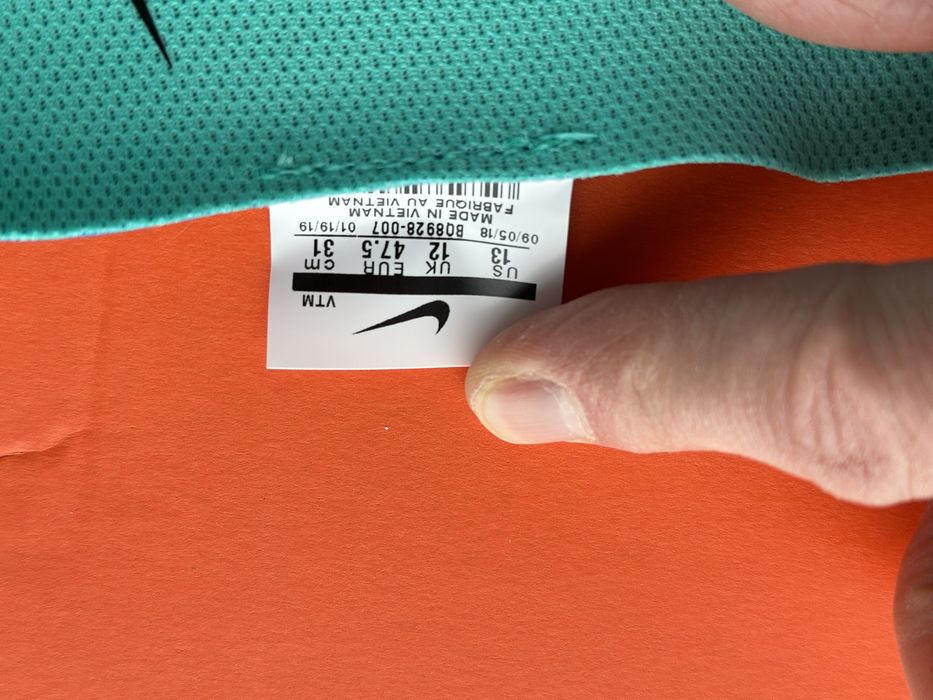 Nike Epic React Flyknit 2