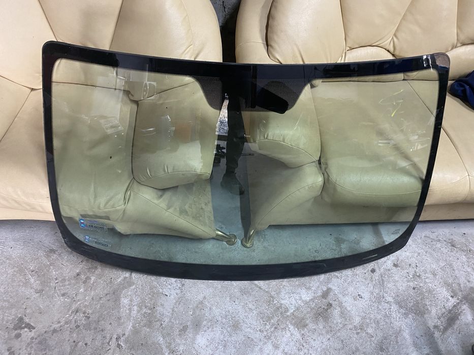 Seat leon II  szyba czolowa