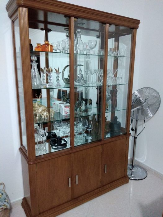 Móvel De sala Cristaleira