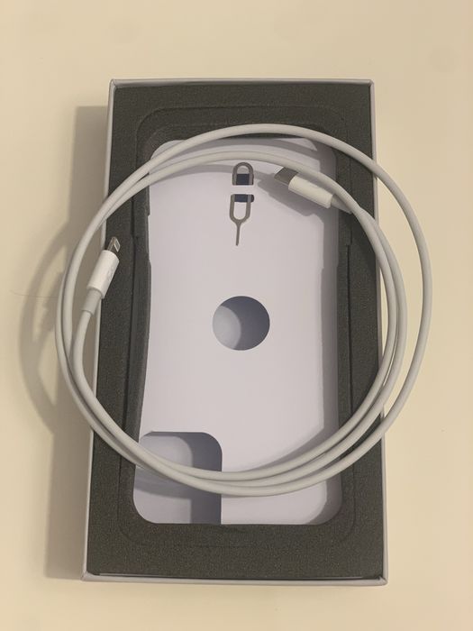 Iphone 12 branco