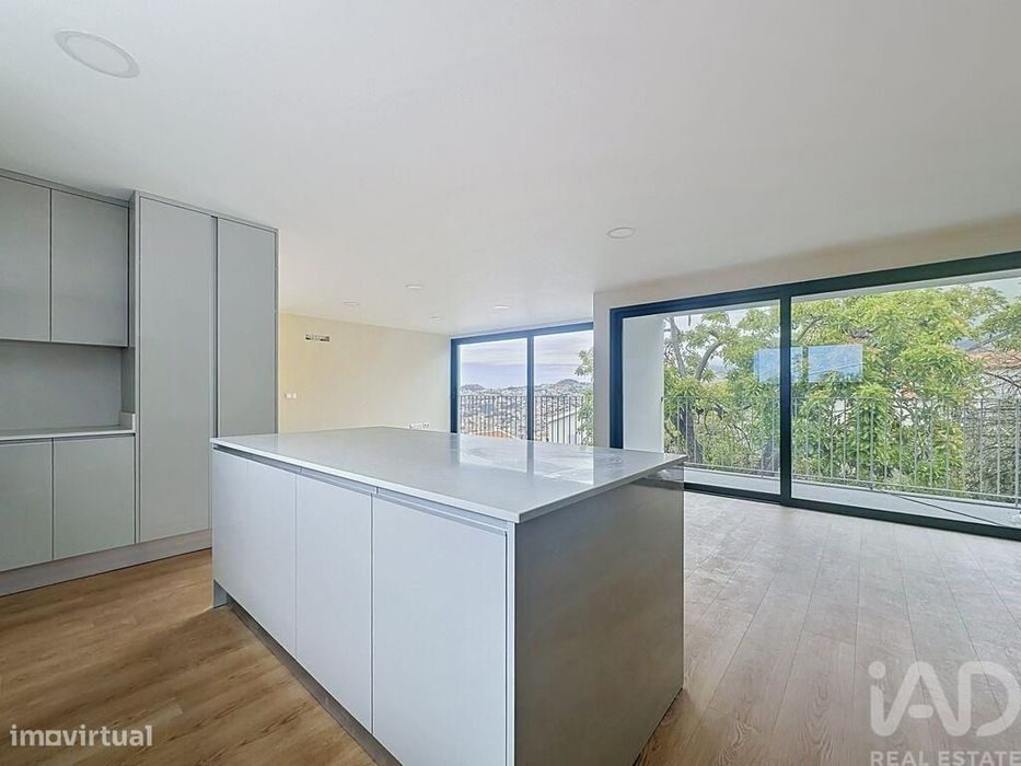 Apartamento T2 em Funchal (Santa Maria Maior) de 130,00 m2