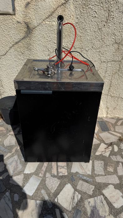 Maquina cerveja com frigorifico