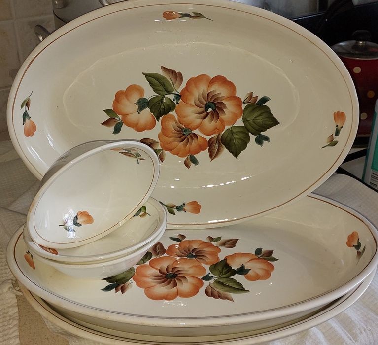 Продам керамическую посуду