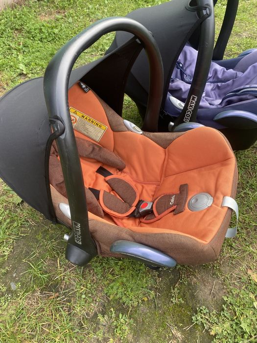 Дитяче автокрісло