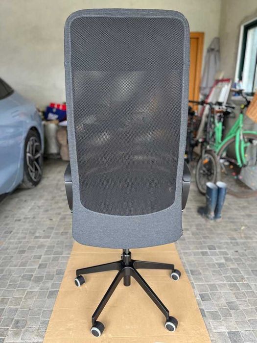 Cadeira giratória de escritório Markus (IKEA)