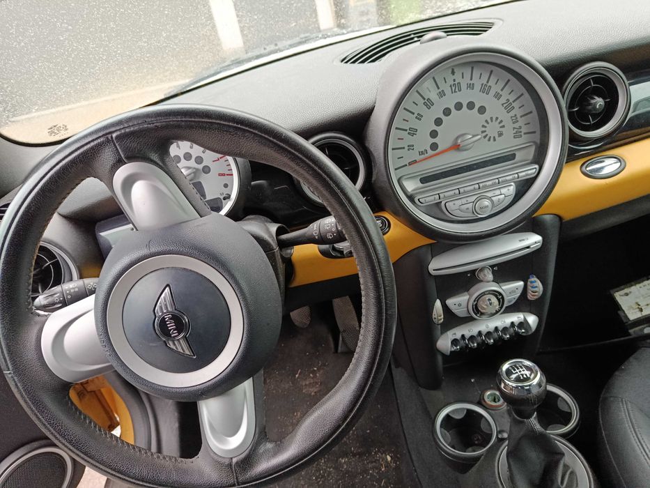 MINI Cooper R56 1.6b 2007r NA CZĘŚCI