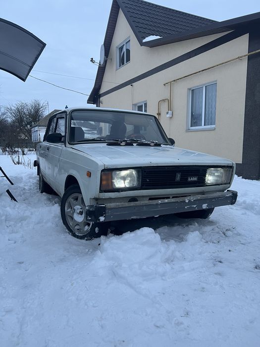 Продам ваз 2105