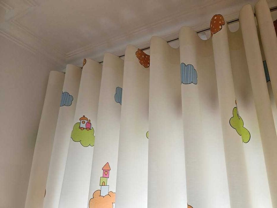 Cortinado criança para calha de 2m