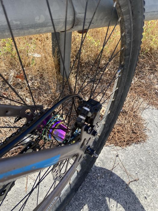 Bicicleta de wheeling e dirt jump