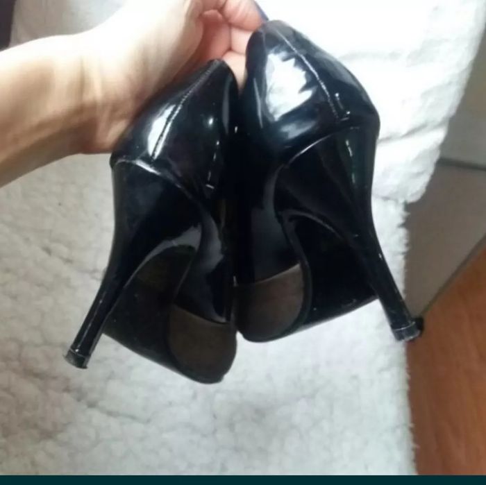 Szpilki 37 brąz zamsz eko