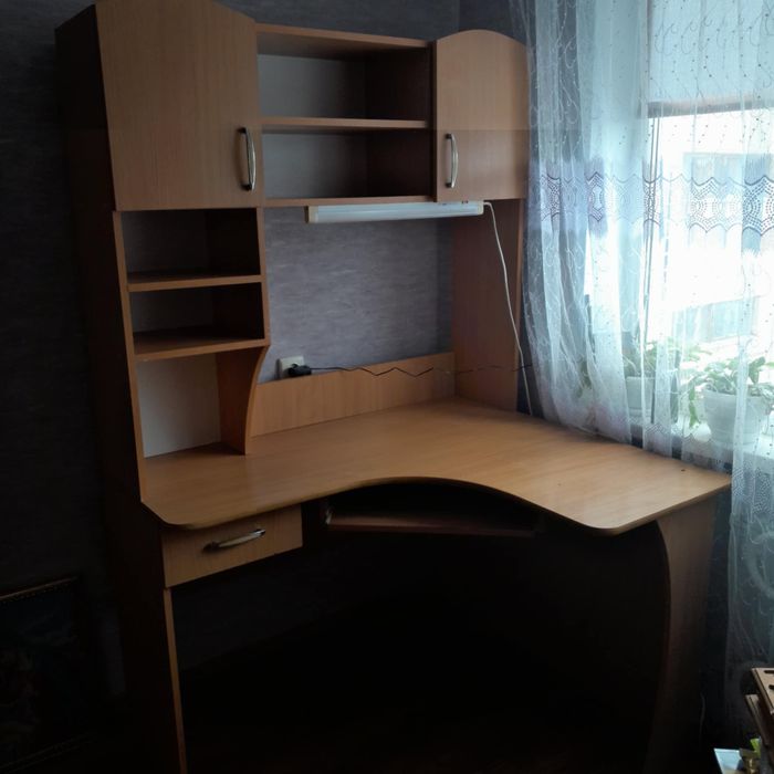 Стіл кутовий/стол угловой