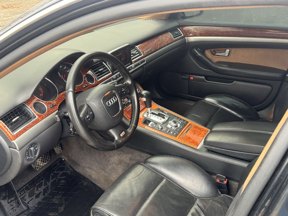 продам AUDI A8S8 4.2