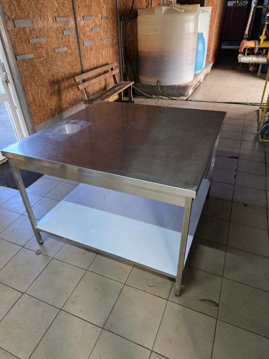 Стіл професійний алюмінієвий