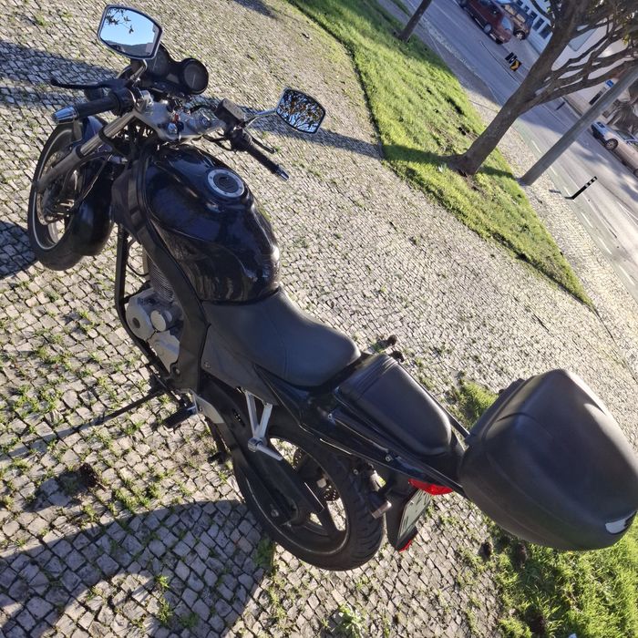 Mota Daelim Roadwin 125cc FI 2009