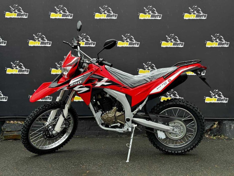 モト　MOTO　LW2 Мотоцикл LONCIN LX 250 GY-3K SX2 (LC171YMM) Доставка Кредит: 2 250