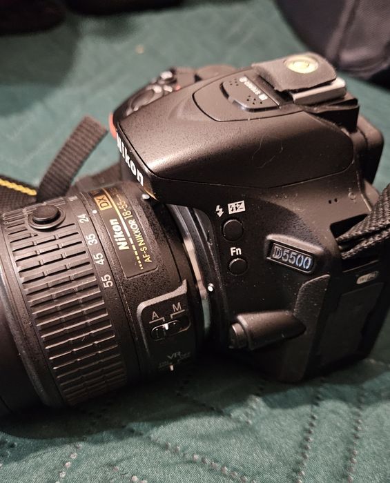Lustrzanka NIKON D5500 z obiektywem  18-55 + torba LowePro