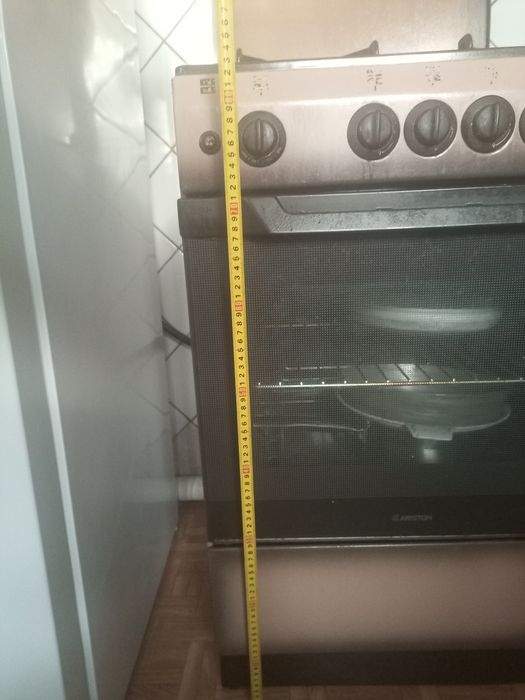 Газова плита Ariston