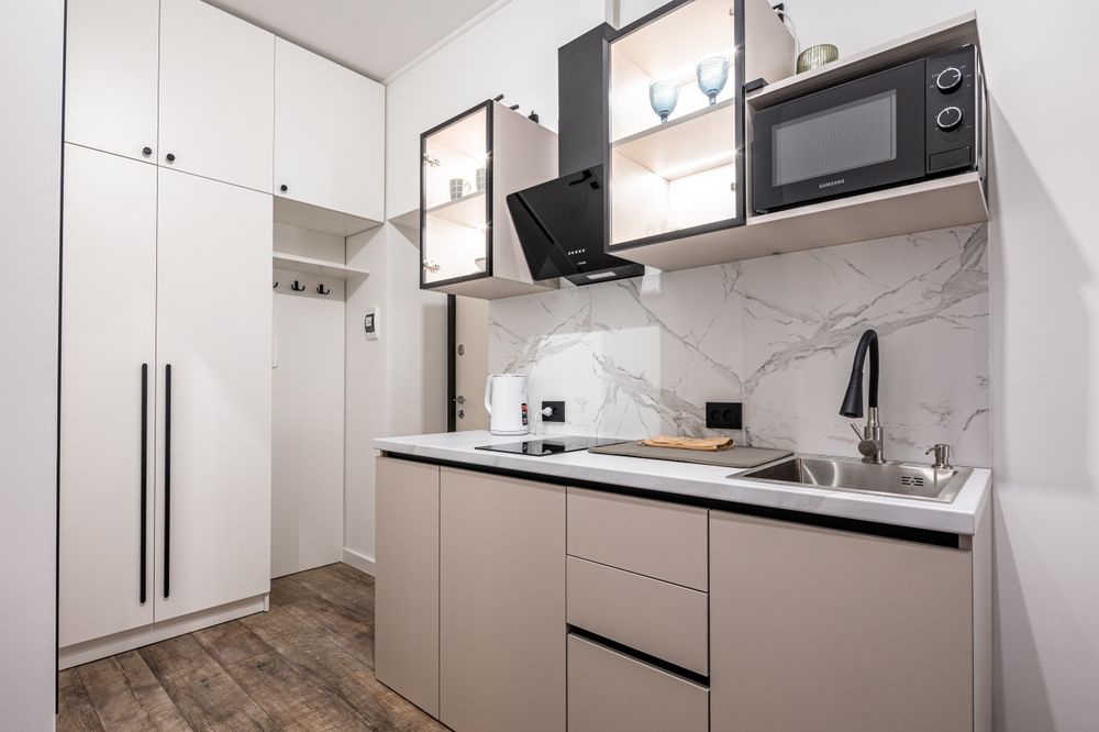 Здам 1 кімнатну квартиру подобово біля костелу та церкви Юра