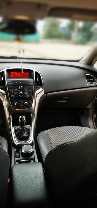 Opel Astra J 1.7 CDTI 125cv – Económico, Fiável e Confortável