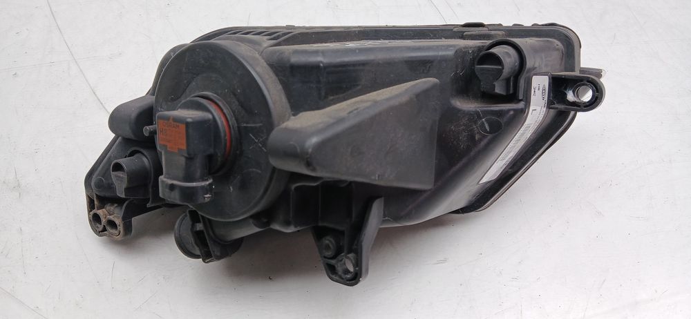 Farol nevoeiro frente esquerdo SEAT Leon ST (5F8)