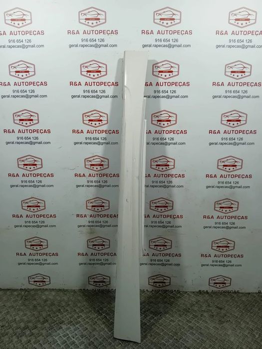 Embaladeira Saia Esquerda BMW Série 1 E81 E82 E88 Pack M Original