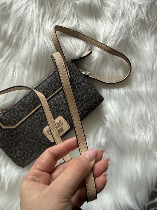 Guess torebka damska z monogramem na ramię do ręki Logo brązowa beżowa