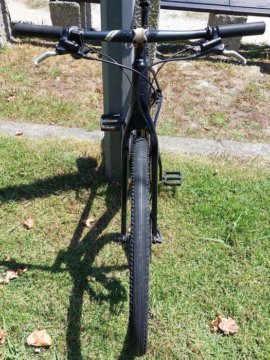 Bicicleta CUBE Hyde458255507244994563