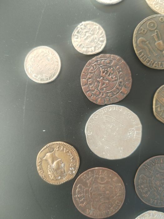Lote 21 moedas replicas antigas