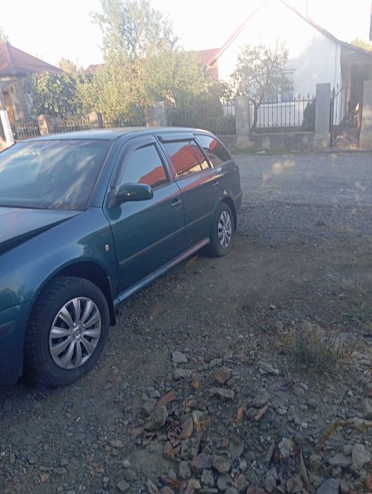 автомобіль Skoda