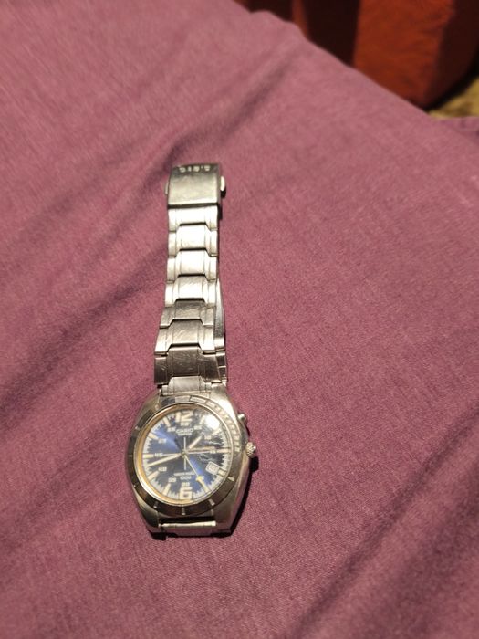 Продам часы casio