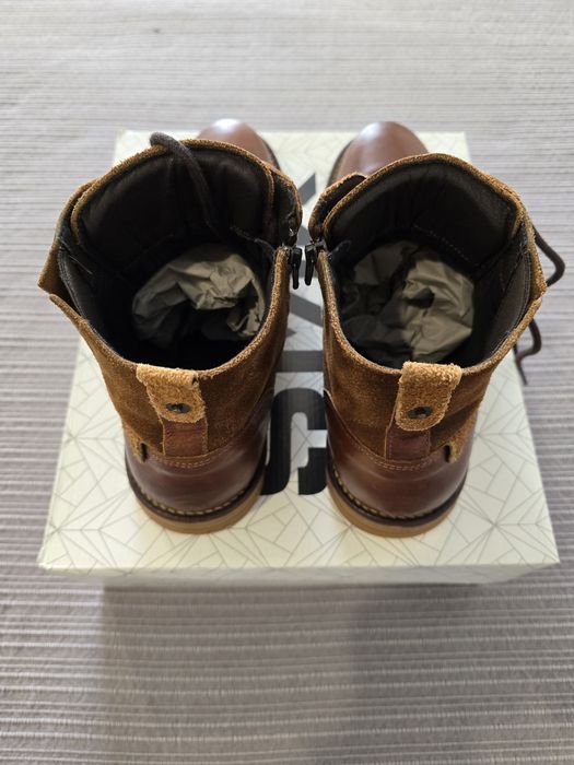 Botas de pele SMK tamanho 43