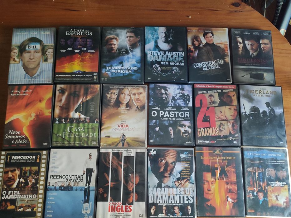 Vários DVDs para venda (valor de cada um na descrição)