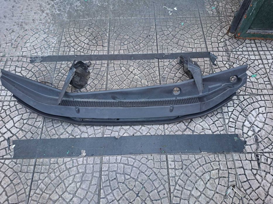 Grelha  Curcuvam frente Honda jazz original usado 2009