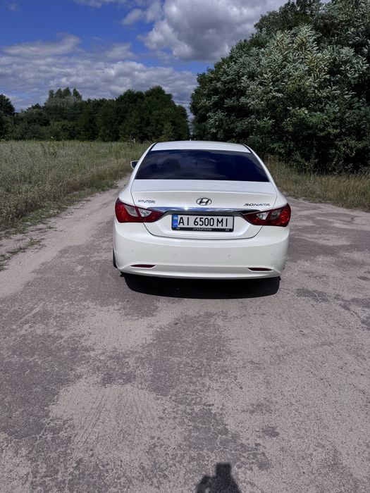 Hyundai Sonata YF
