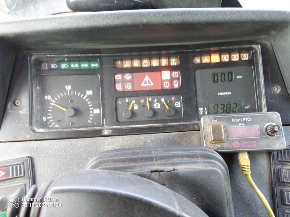 Case CS 130, 2002R pneumatyka tuz wom super stan