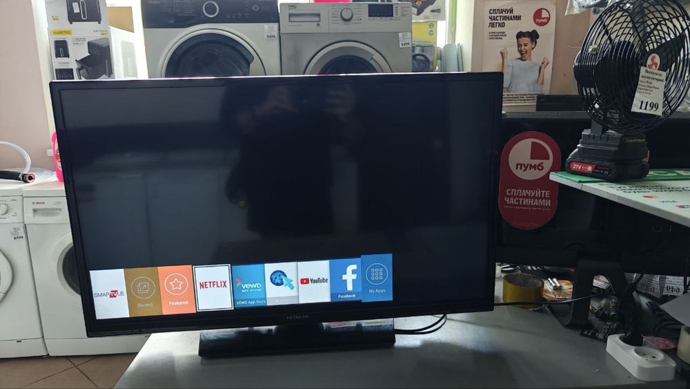 Телевізор Hitachi 32HB4T61H Smart TV 32”