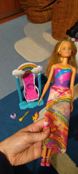 Barbie Dreamtopia FJD06 huśtawka księżniczki kompletna na prezent